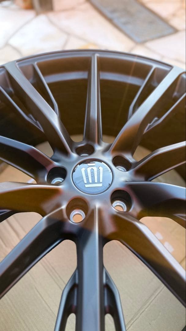 トヨタ クラウンスポーツ RS 純正 新車外し 4本セット