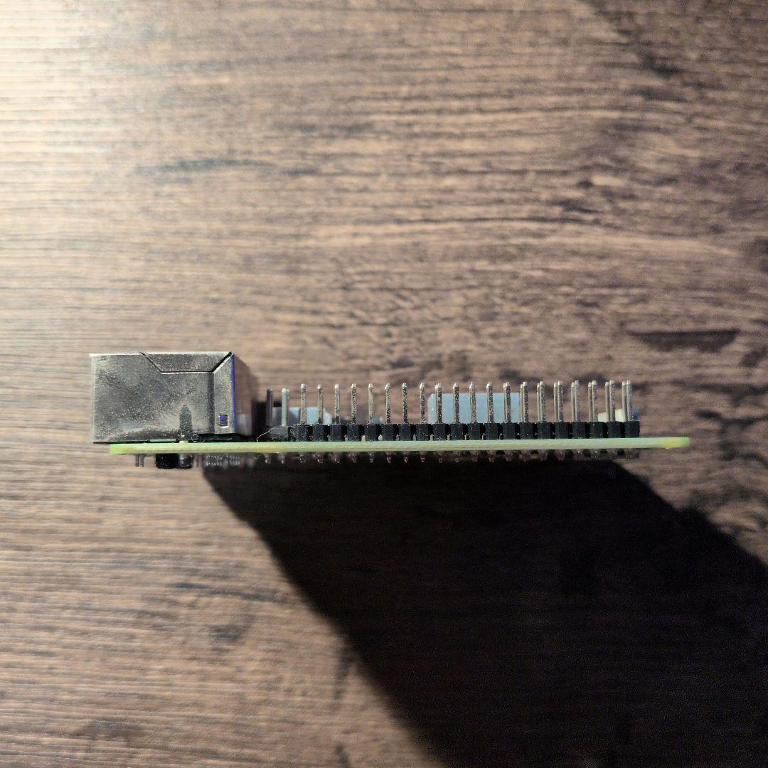 Raspberry Pi 4　動作確認していません。