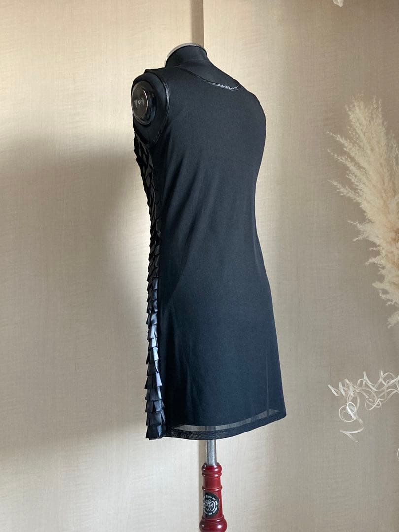 トップス [fenon] Black scale Noslevee
