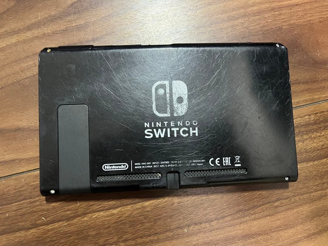 ジャンク品Nintend Switch グレー＋ケース、プロコン