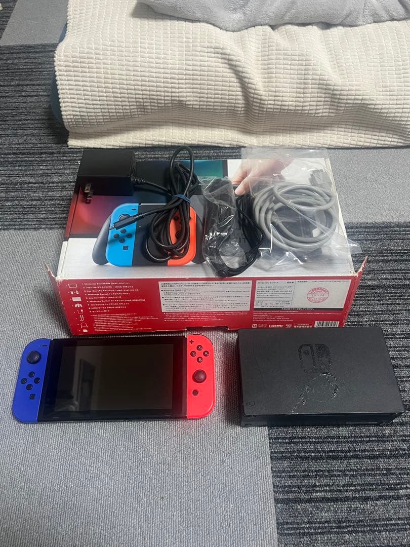 Nintendo Switch 本体 赤/青 &スプラトゥーン3ソフト付き♫