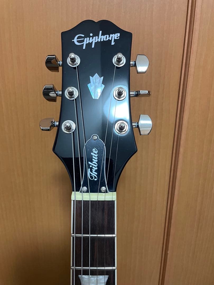 ギター Epiphone Tribute SG Plus Cherry Burst
