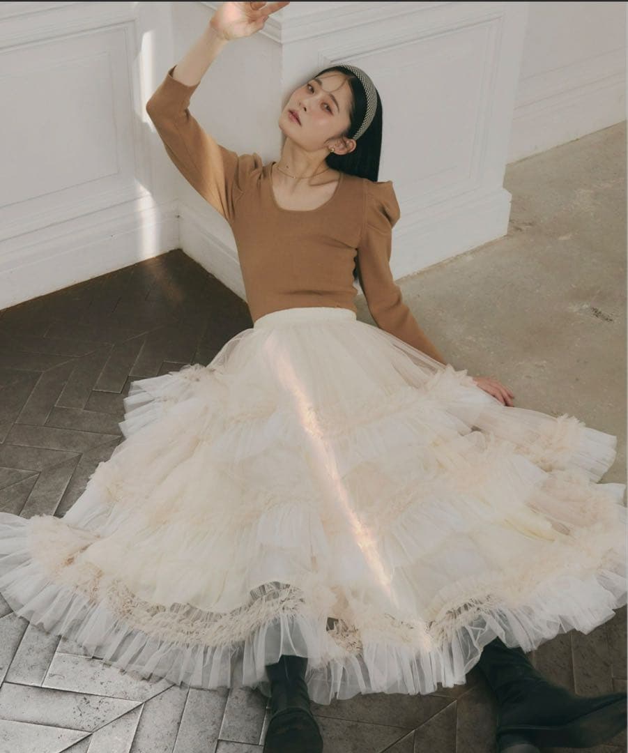 【限定価格】Olu. ボリュームティアードスカート ホワイト 新品未使用タグ付き