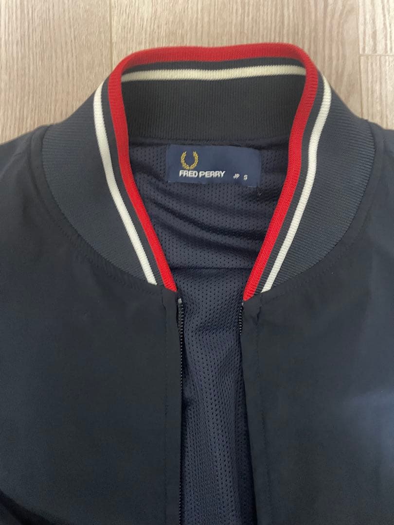 FRED PERRY ネイビー ジャンパー