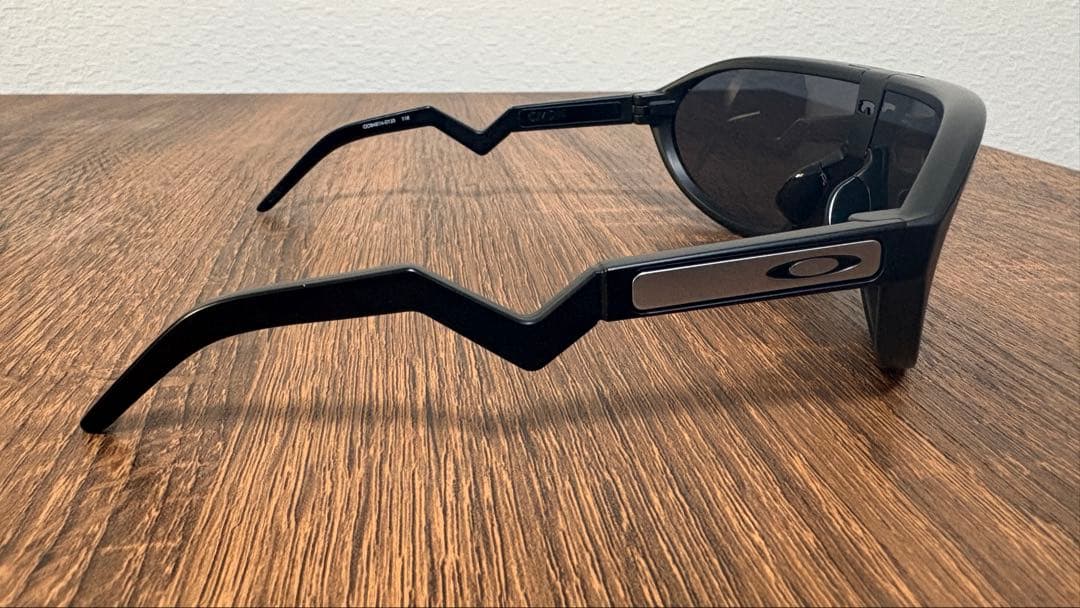 Oakley サングラス CMDN