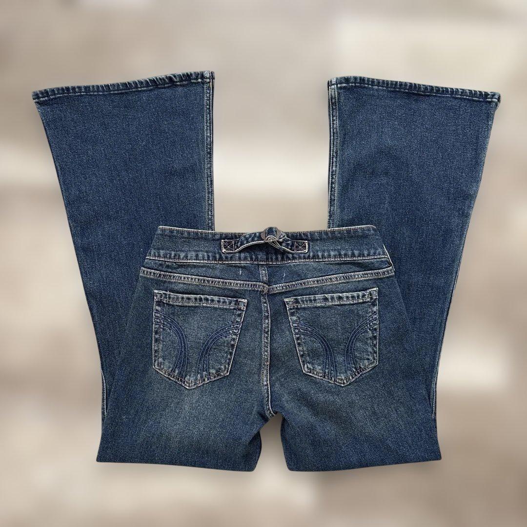 Hollister ウルトラローライズ フレア ブーツカット デニム