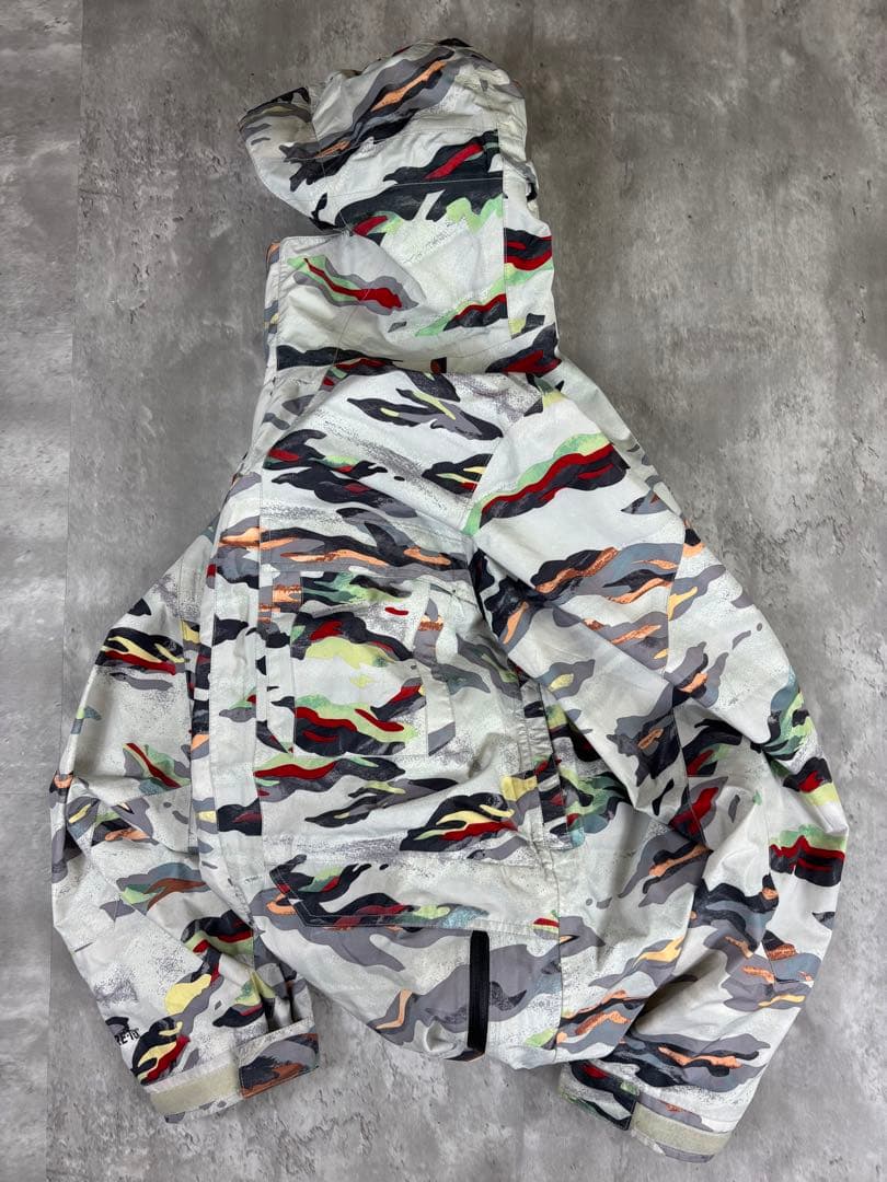 K*n様 BURTON “GORE-TEX  SHELL JACKET”