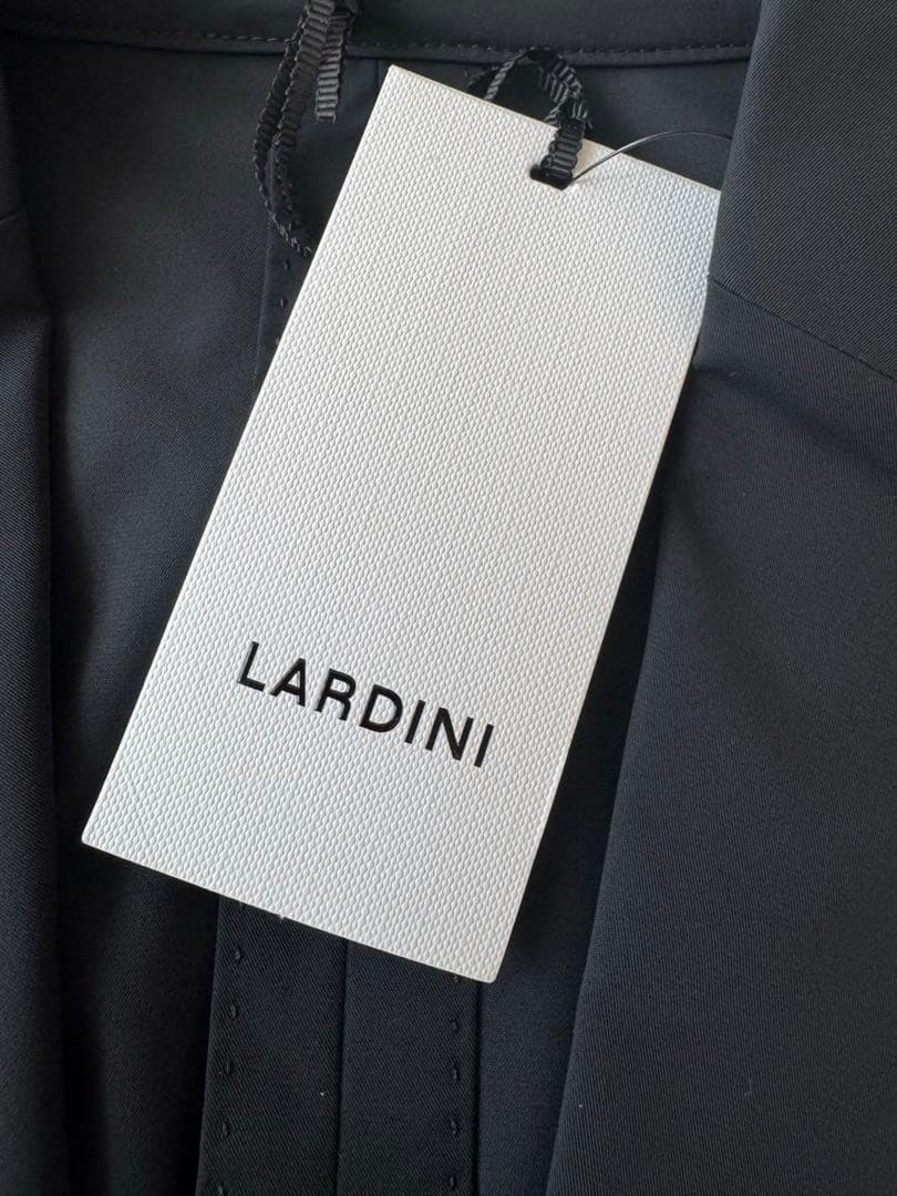 【新品未使用】LARDINI（ラルディーニ）ナイロン シングル ジャケット 44