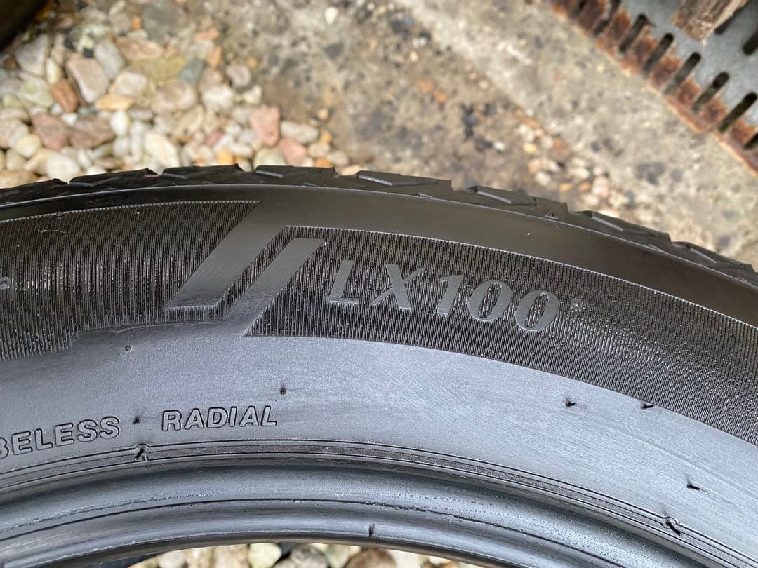 ①R！ブリヂストン 225/55R18 ALENZA LX100 22年製