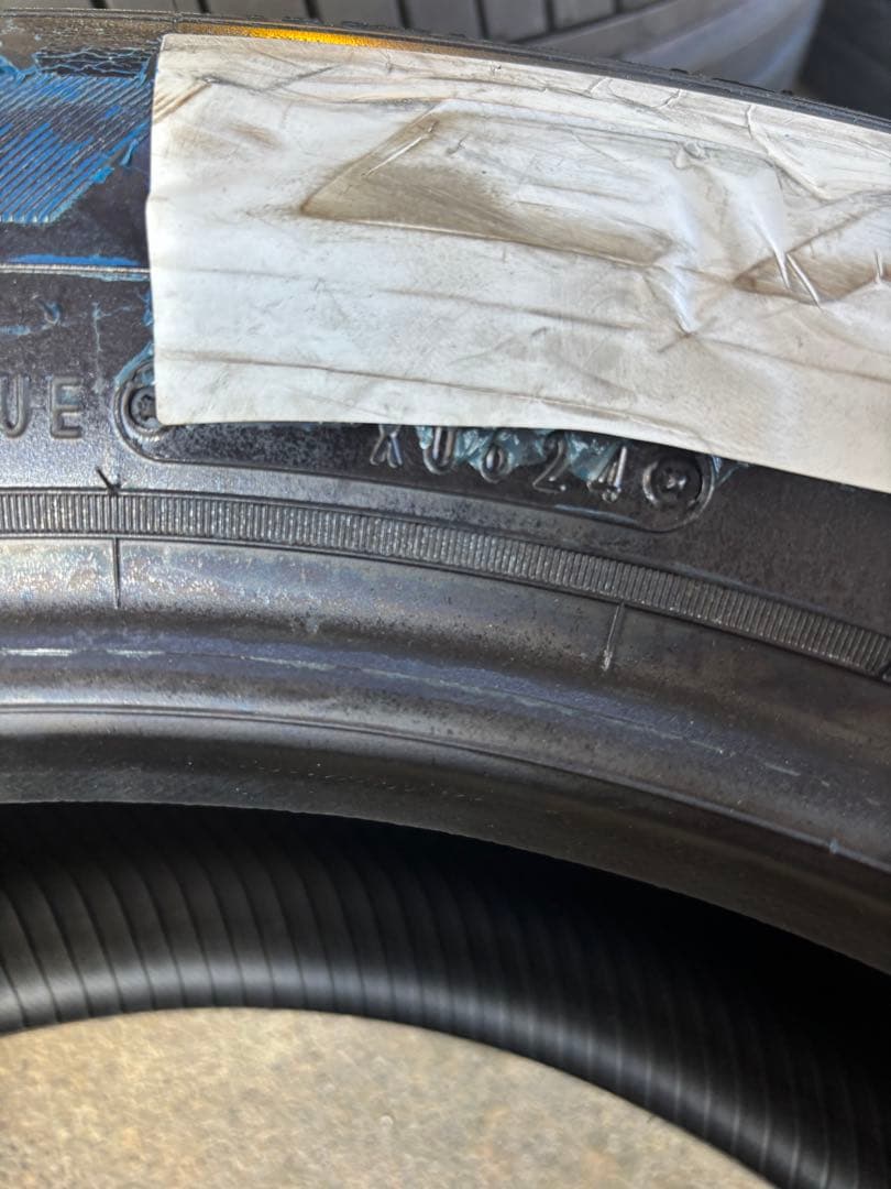 「2024年製」215/65R16C 4本グッドイヤー　ナスカー　ホワイトレター