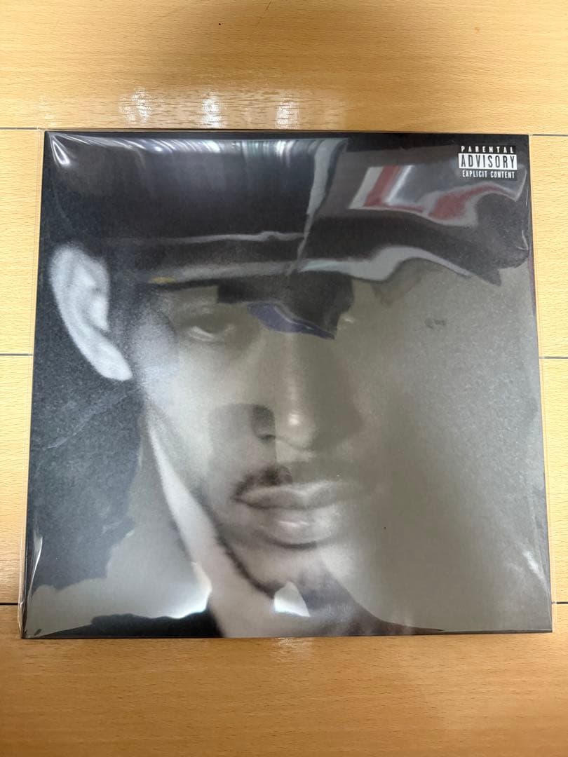 IO four レコード
