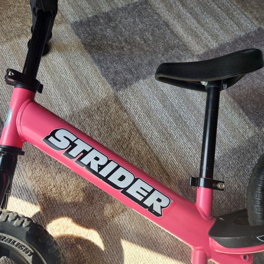 美品　STRIDER　ストライダー12　足乗せ　おまけ付