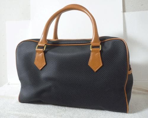 希少　極美品　イヴ・サンローラン　YSLロゴ金具プレート　ボストンバッグ