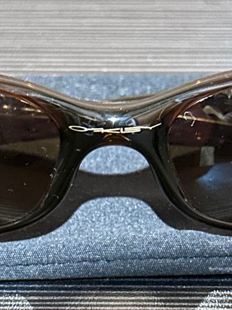 干*芋様 希少　ヴィンテージ　Oakley ブラックレンズ サングラス