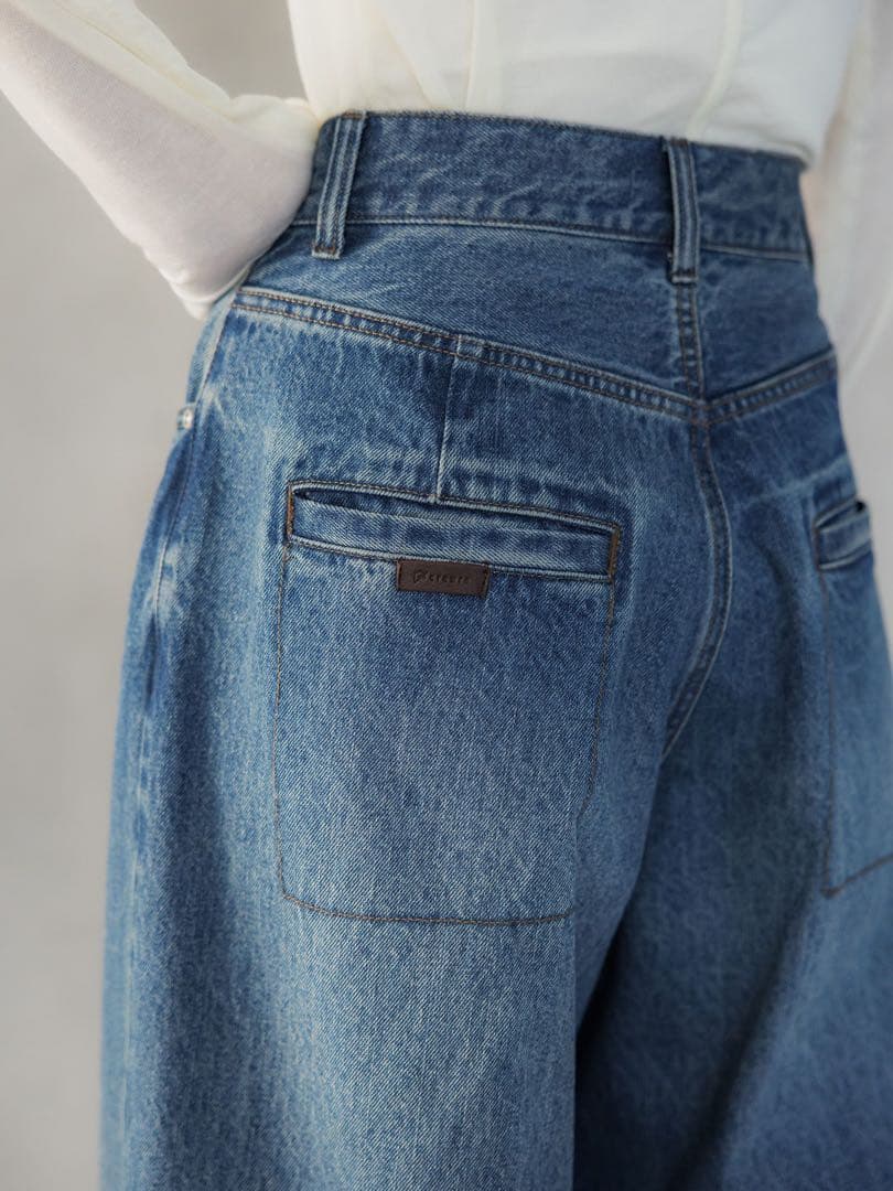 クルーレ crewre ソフトカーヴィーデニムパンツ
