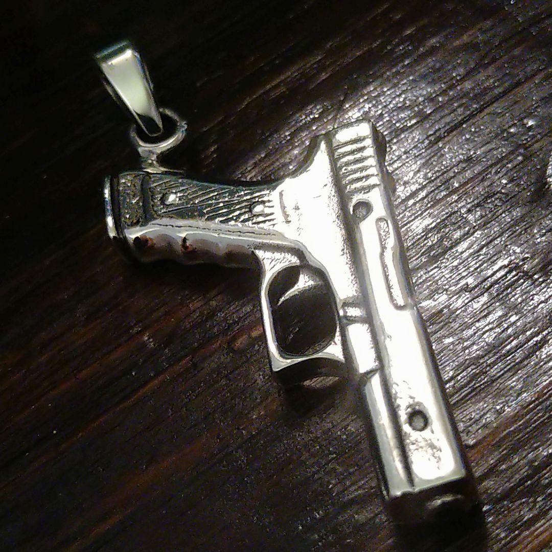 新品 銃　ピストル 925シルバー ペンダント