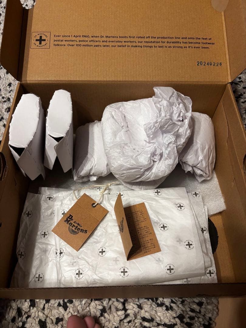 お値下げ！Dr. Martens 2976 チェルシーサイドコアイエローステッチ