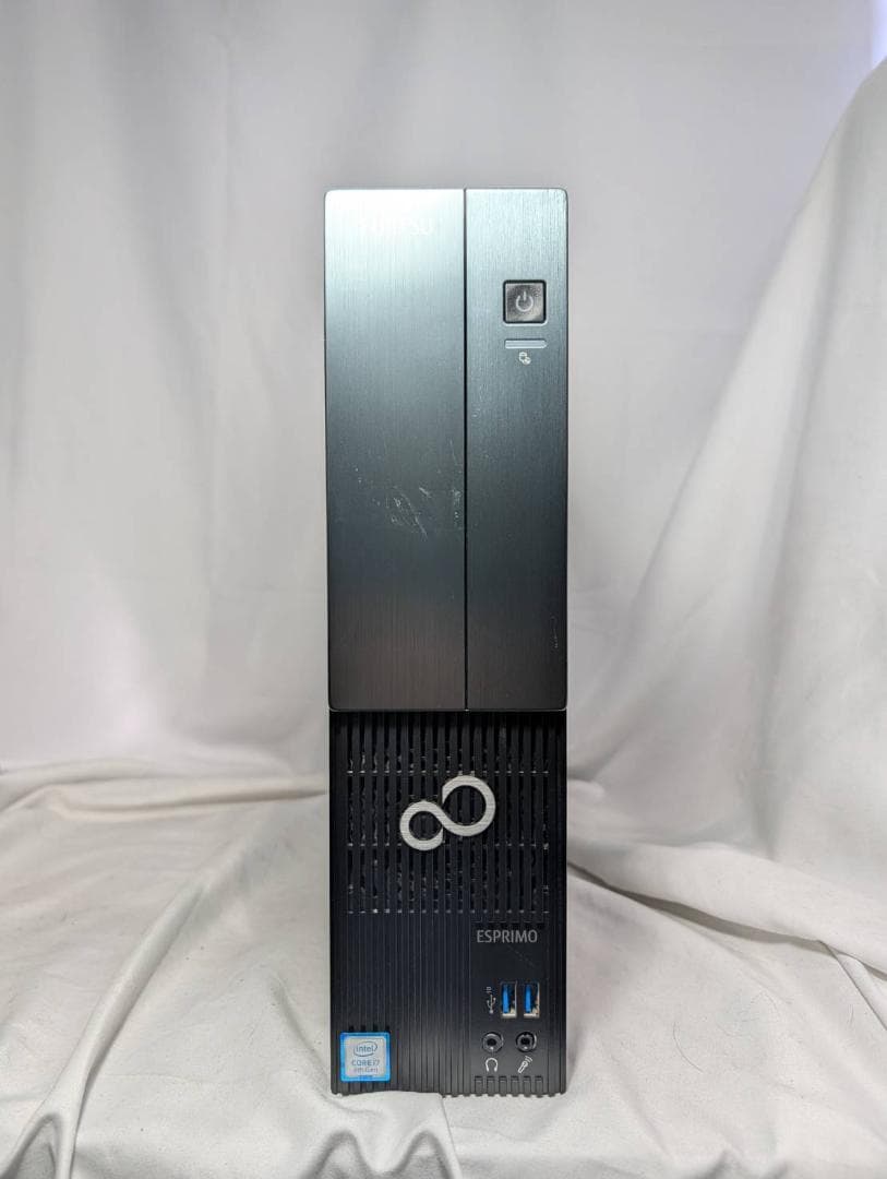 富士通 ESPRIMO 第8世代 i7/8GB/SSD/Office