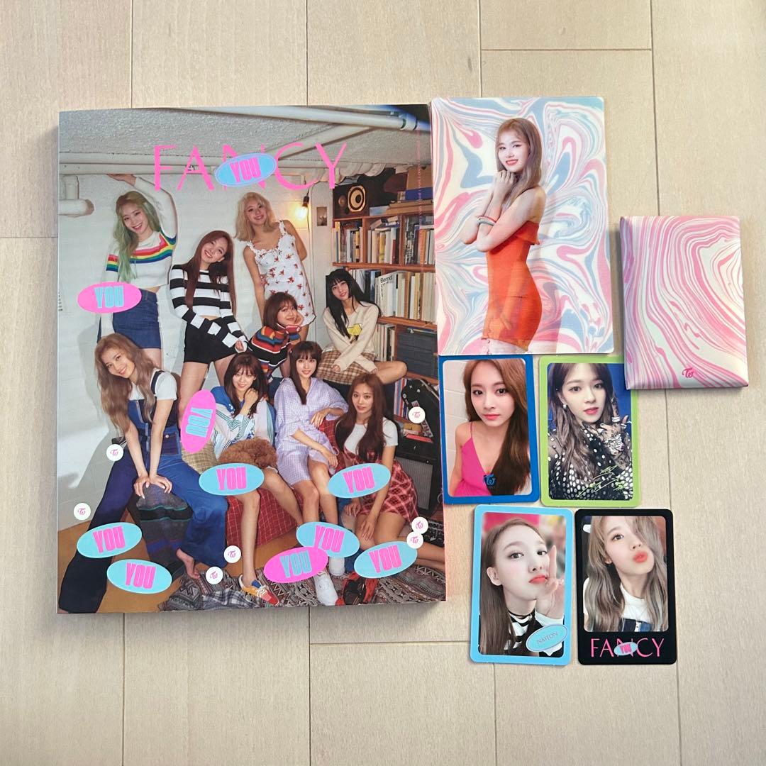TWICE アルバムセット ラブリー 缶バッジ トレカ