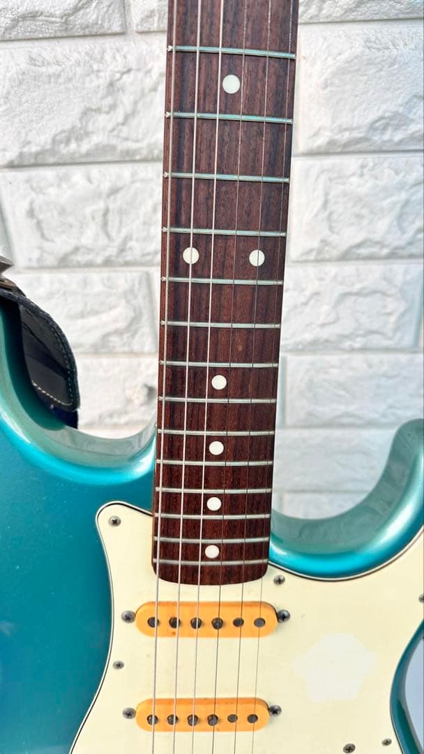 【価格相談可】Fender ストラトキャスタータイプ エレキギター ブルー系