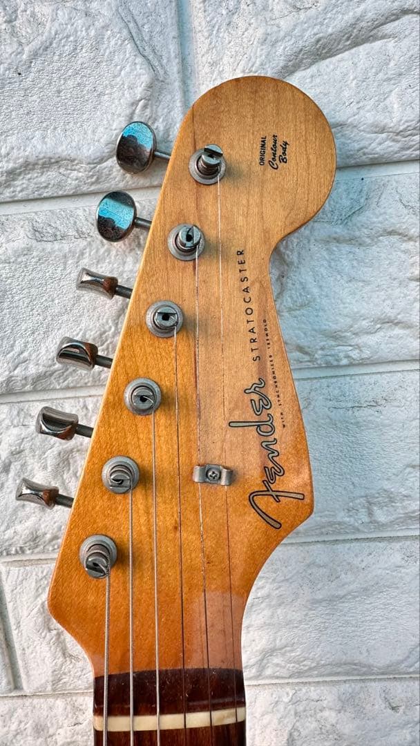 【価格相談可】Fender ストラトキャスタータイプ エレキギター ブルー系