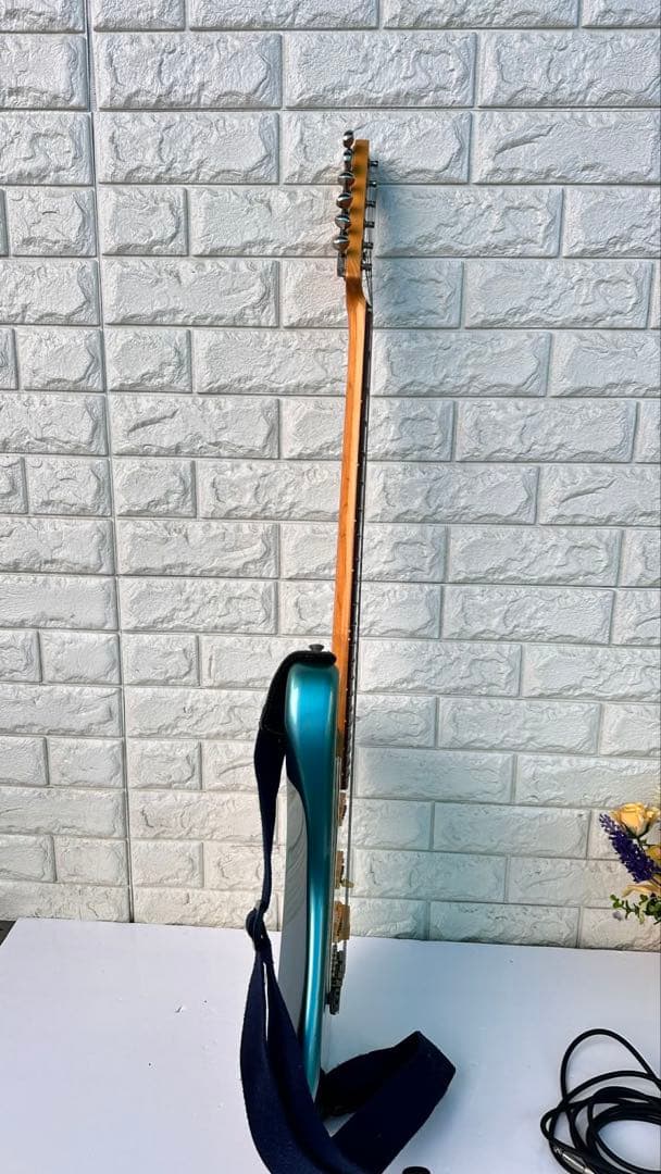 【価格相談可】Fender ストラトキャスタータイプ エレキギター ブルー系
