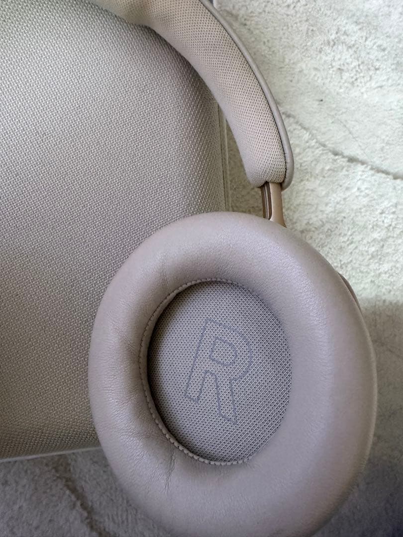 u*a様 Bang & Olufsen Beoplay HX Gold Tone