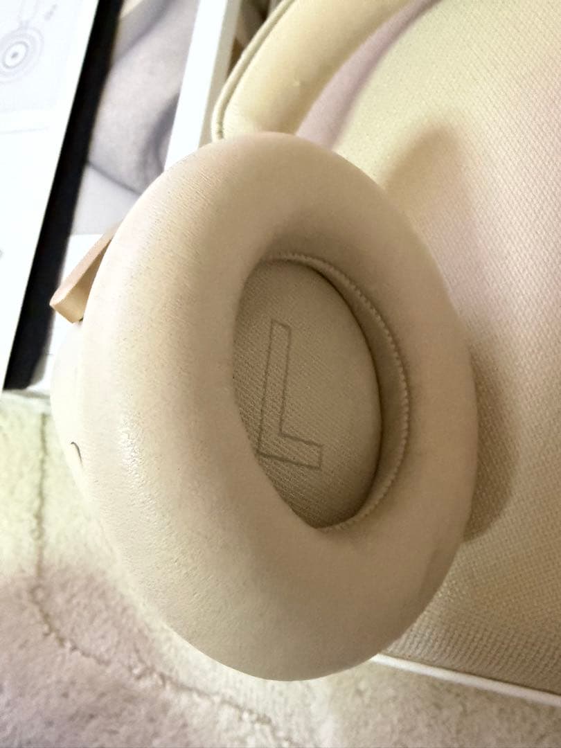 u*a様 Bang & Olufsen Beoplay HX Gold Tone