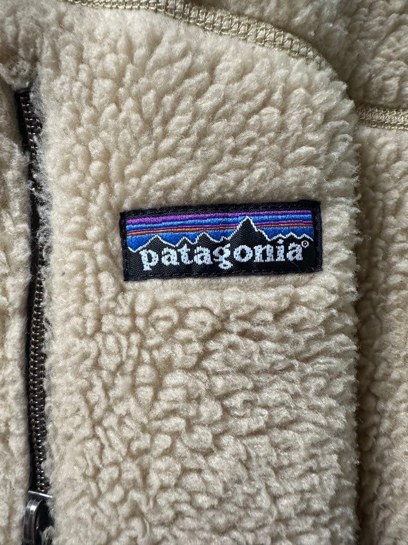 s*o様 Patagonia フリース ベスト ベージュ