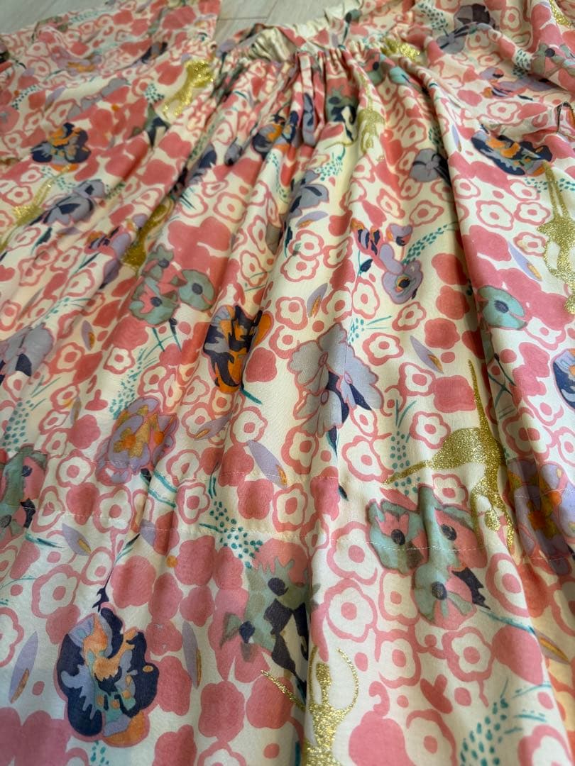 美品TSUMORI CHISATO シルク　花柄　ワンピース