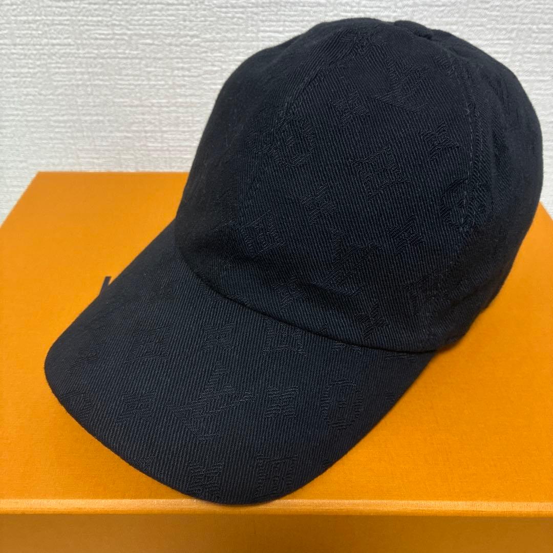 【新品・未使用】ルイヴィトン　キャップ　モノグラム　黒　58　M76584