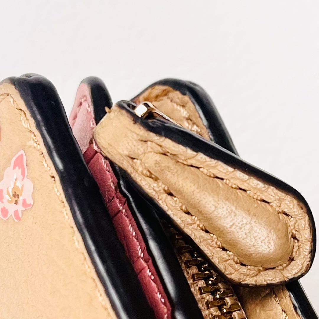 美品✨ COACH コーチ コンパクト 二つ折り財布 花柄 リボン シボ革