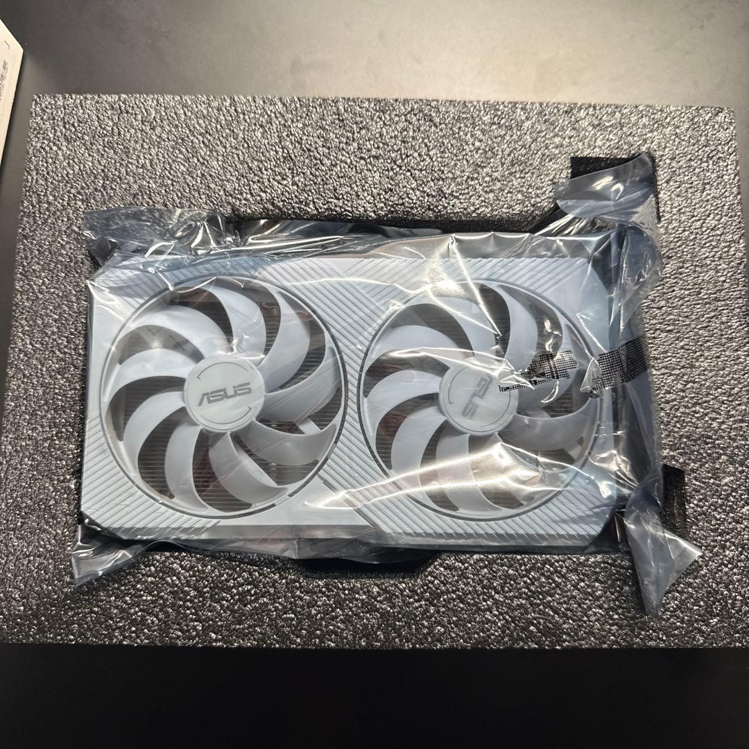 ASUS Dual GeForce RTX 3060 ホワイト 8GB