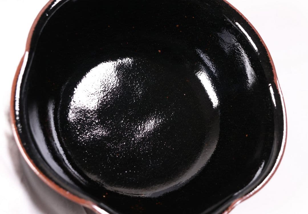 十三代 中里太郎右衛門 黒唐津 菓子鉢 花形 共箱 陶芸 陶磁器【MB79】
