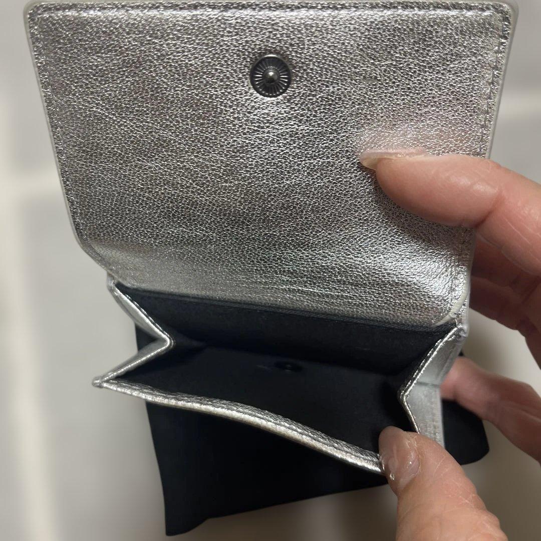 DIESEL シルバー 三つ折り財布 収納袋付き