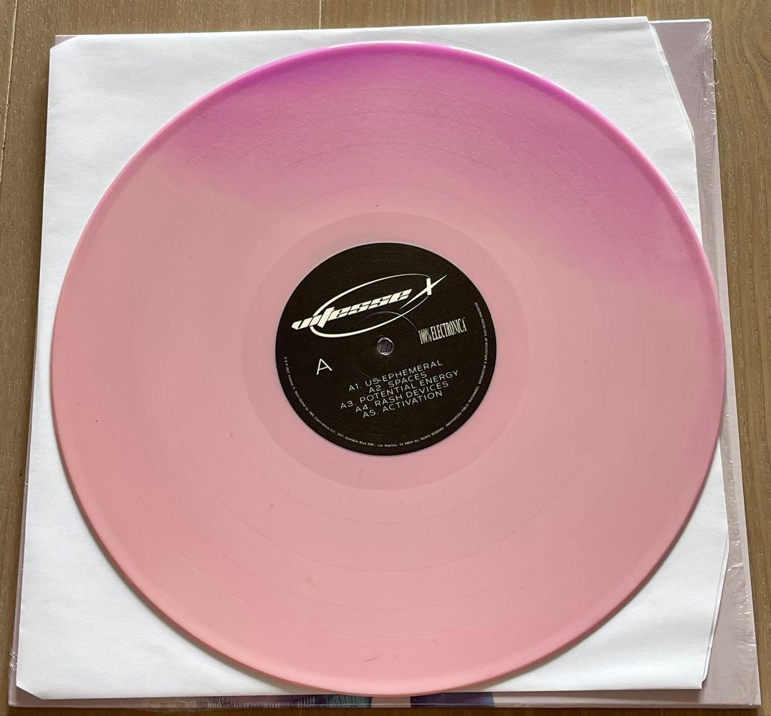 Vitesse X – Us Ephemeral