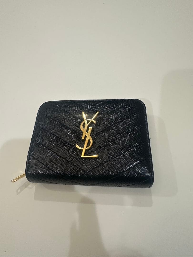 YSL 黒 レザー 二つ折り財布