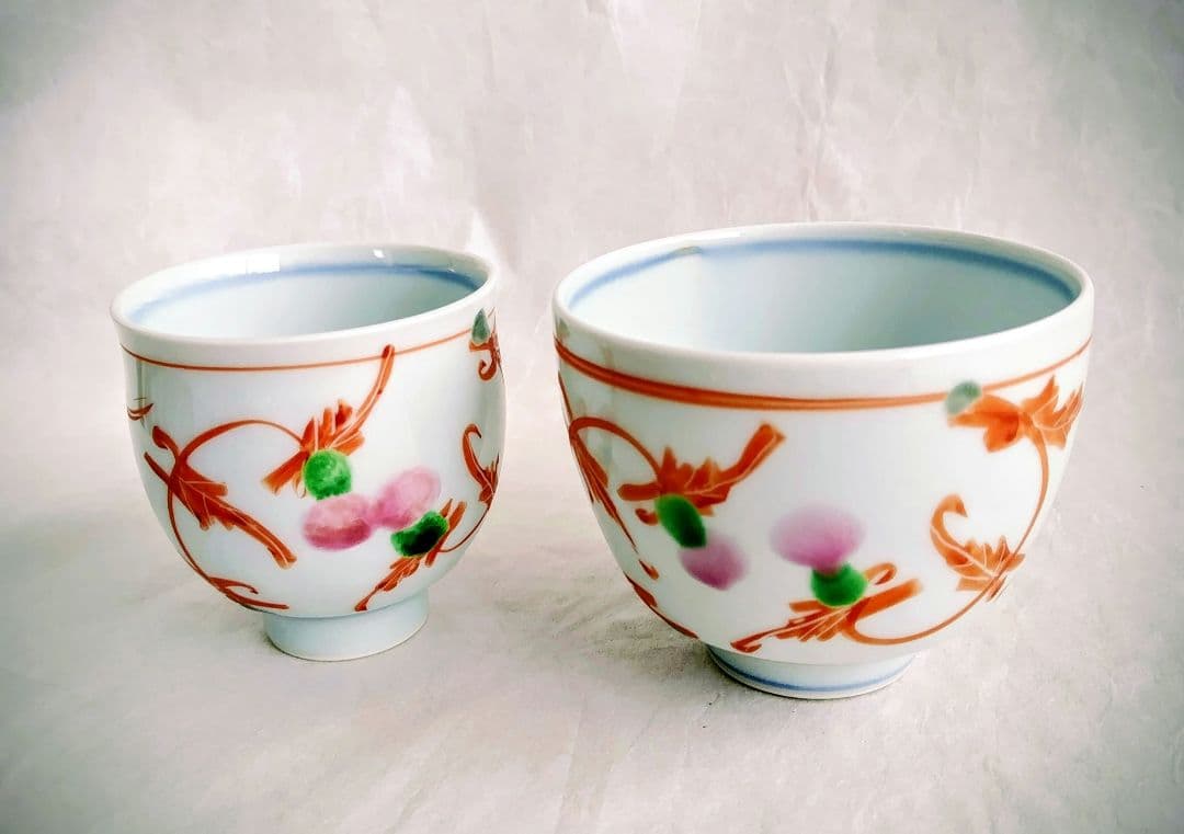 色絵磁器アザミ文茶碗と湯呑セット (豊福誠 作)