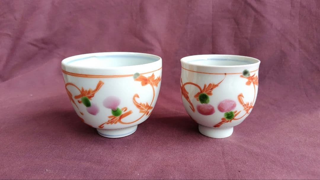 色絵磁器アザミ文茶碗と湯呑セット (豊福誠 作)