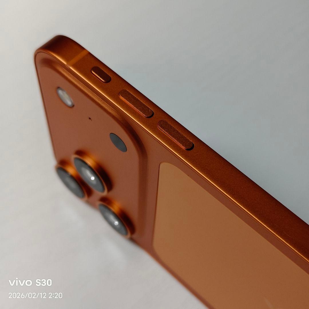究極魔改 iPhone XR カスタム品 (17Pro風)128GB ケース付き