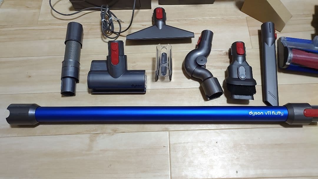 Dyson V11コードレススティッククリーナー (SV15)