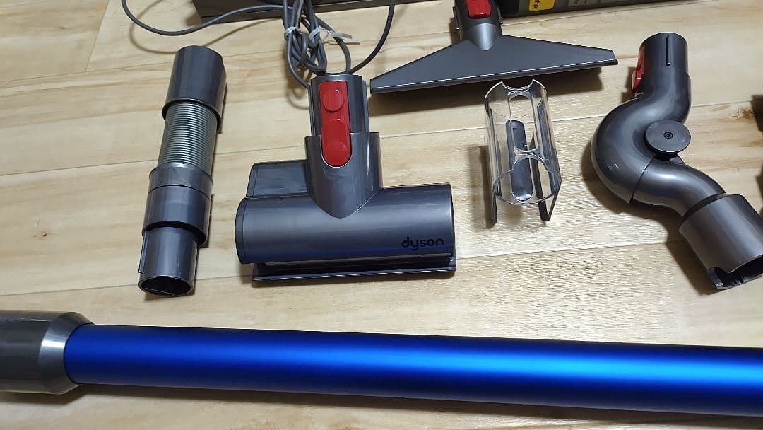 Dyson V11コードレススティッククリーナー (SV15)