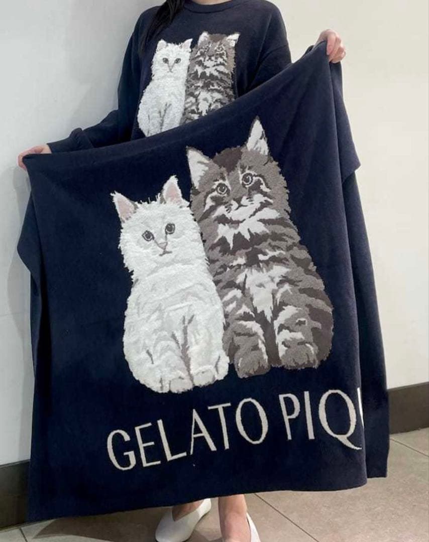 新品♡ジェラートピケ♡ ツインキャットジャガードブランケット　ネイビー