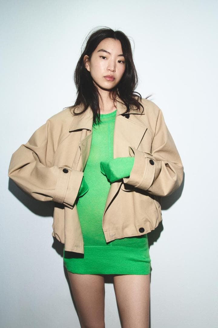 ベア。新品 ZARA ショートバルーントレンチコート コムギ色 XL