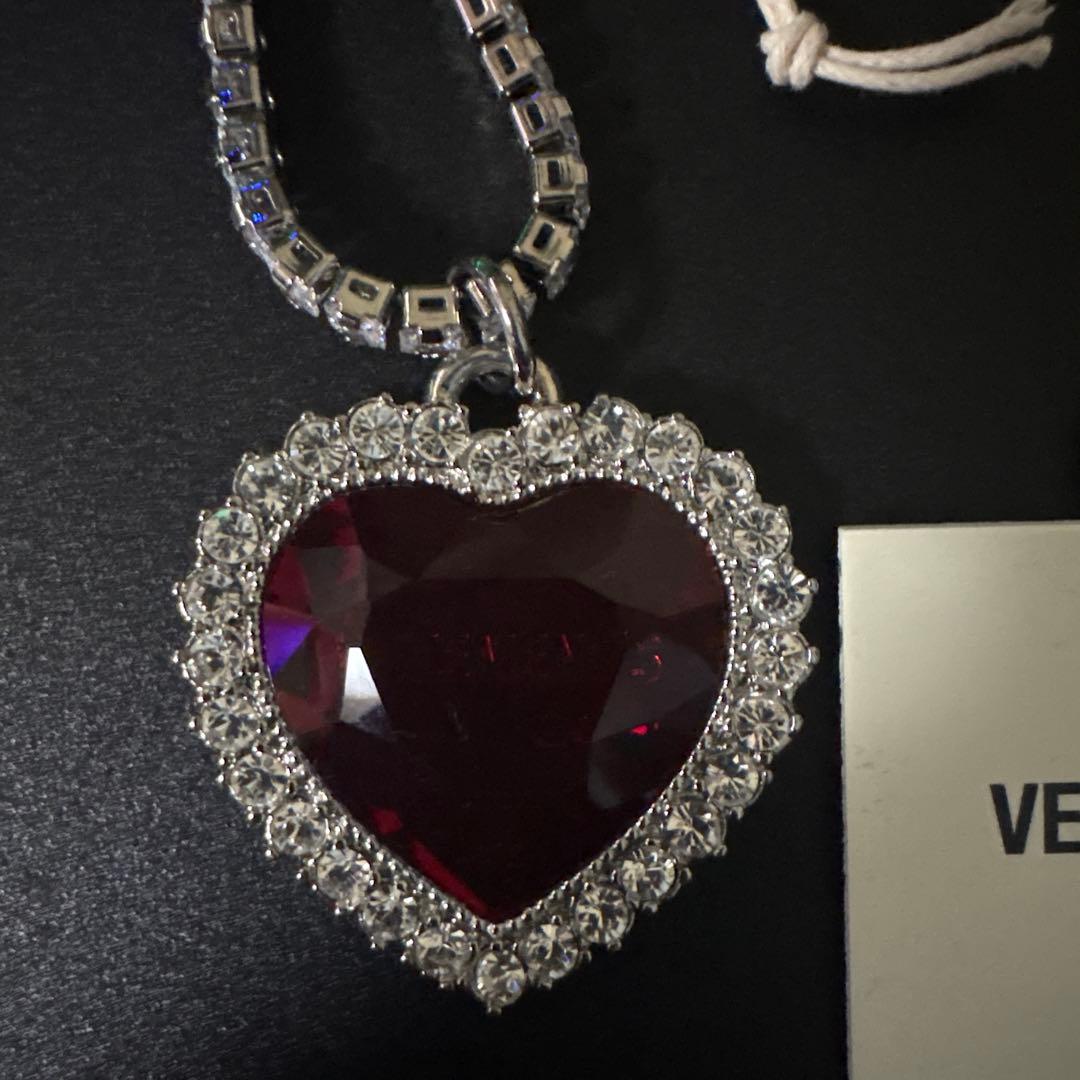 Vetements クリスタルハートネックレス　ペンダント