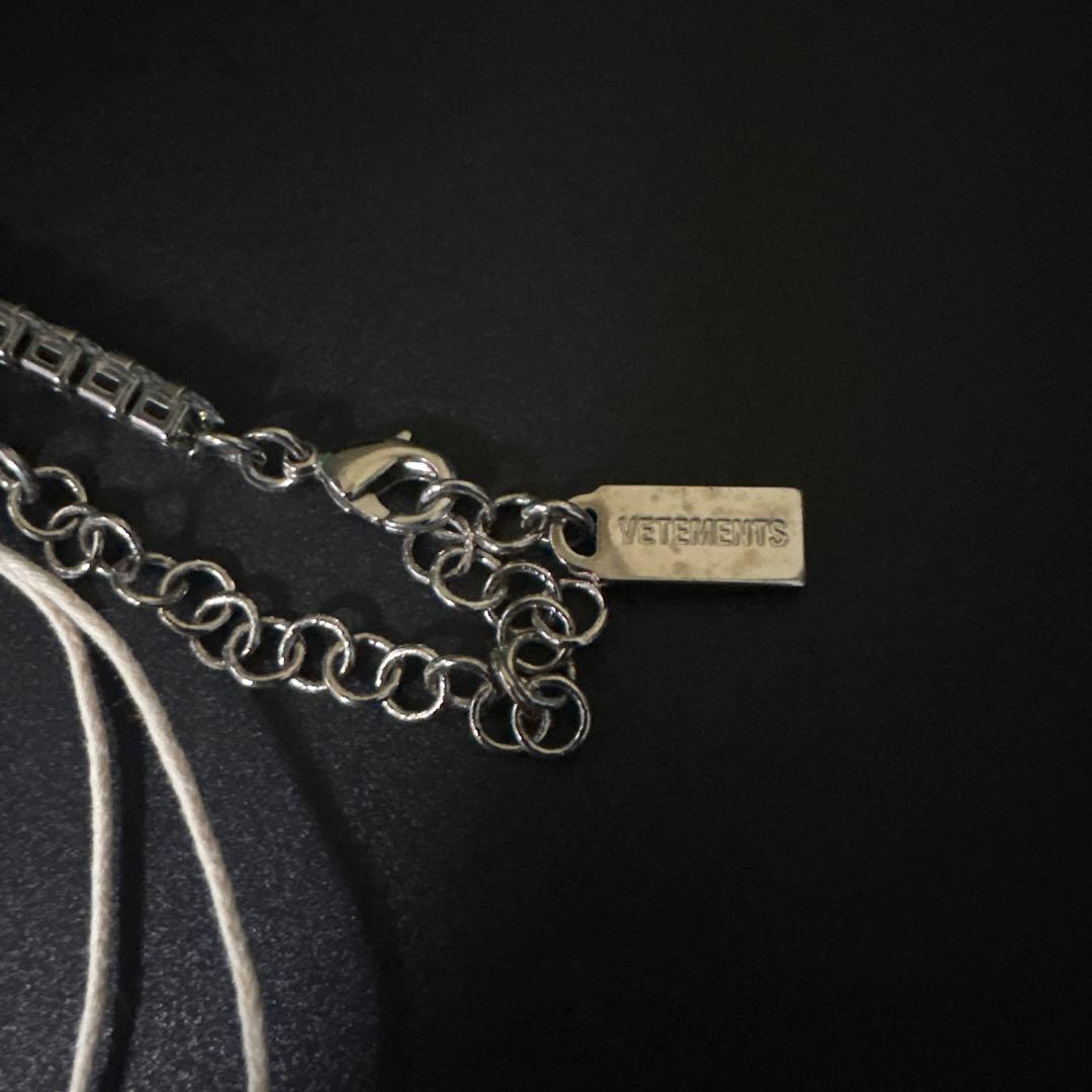 Vetements クリスタルハートネックレス　ペンダント