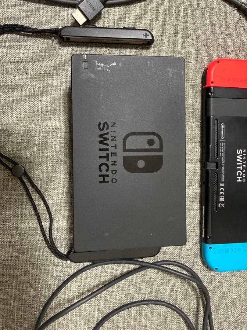 Nintendo Switch 青赤 【マリカー付き】