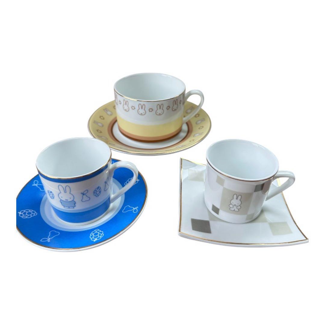 フジパン 80周年記念 ミッフィーカップコレクション 食器棚