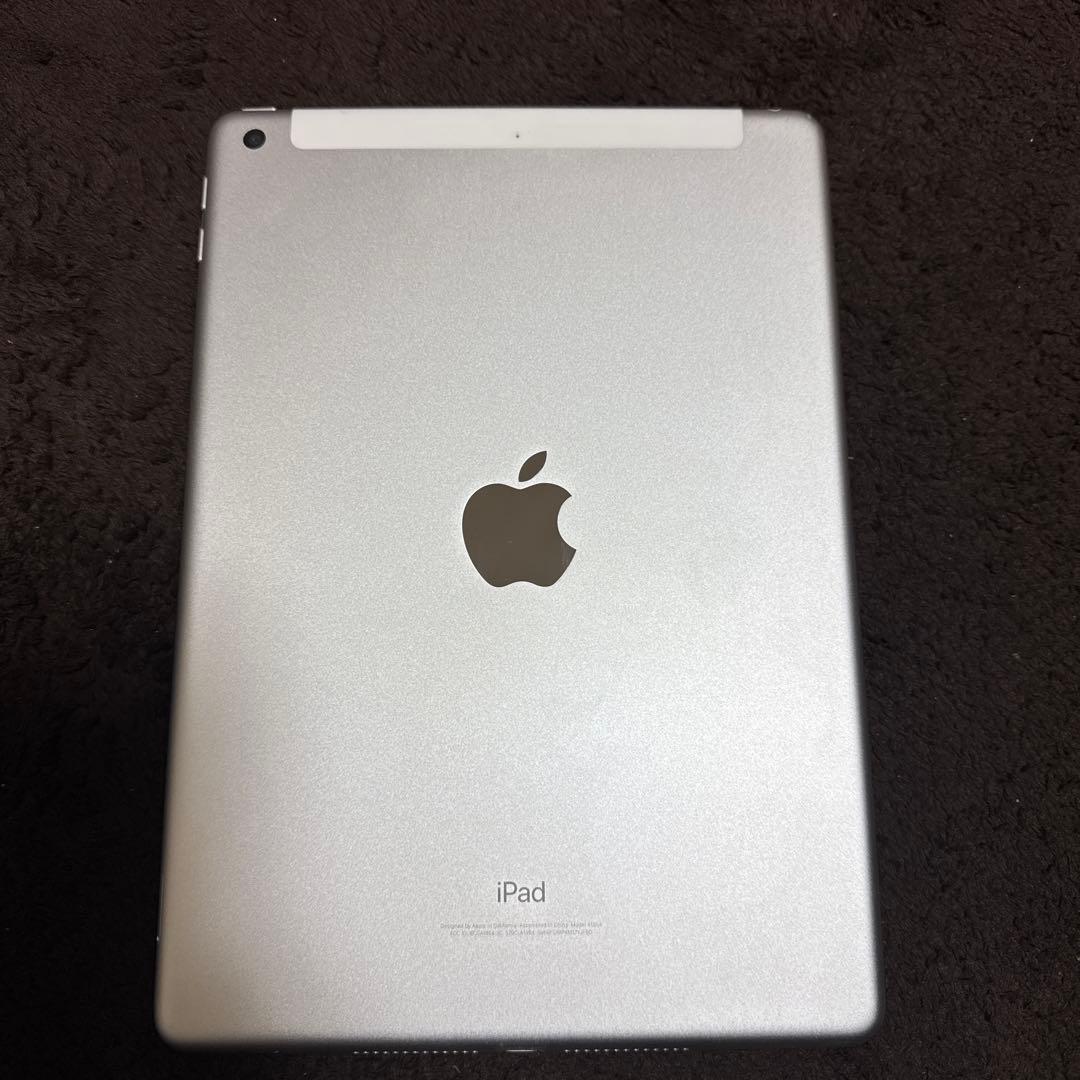 iPad (第6世代) Wi-Fi + Cellular 32GB