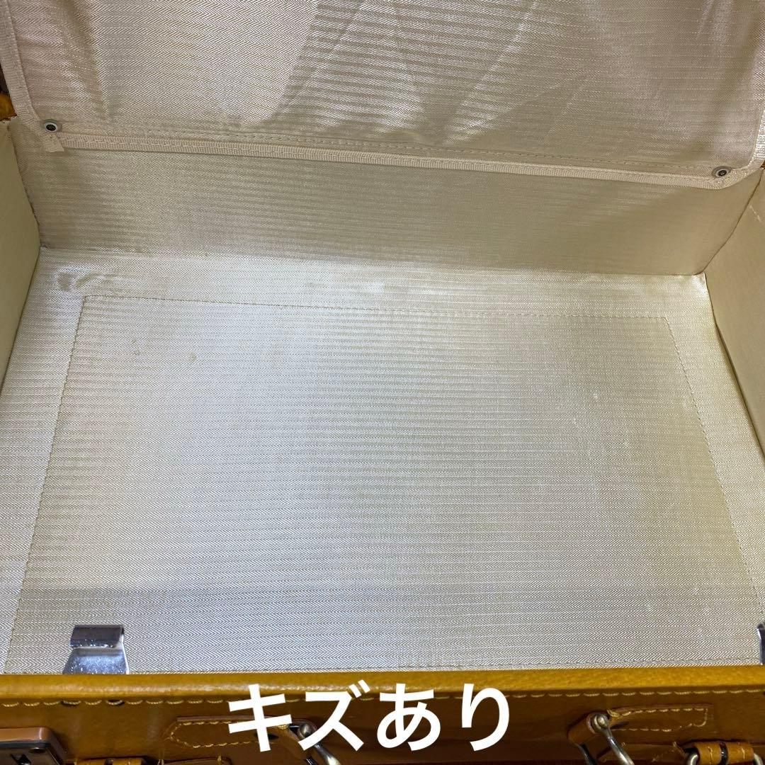 シフレ ユーラシア トランク キャメル 1点キャリーバッグ　豚革　レザー